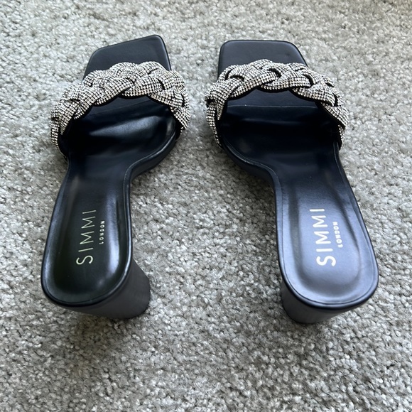 Mules - Picture 4 of 12